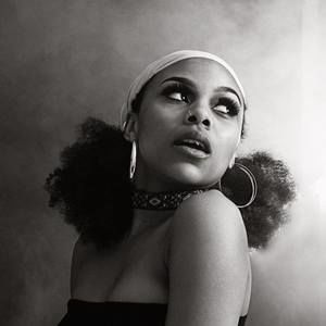 Meet your Posher, Charl'e